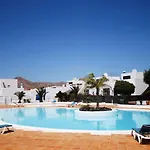 Casal Con Balcon La Vela Vivienda Vacacional