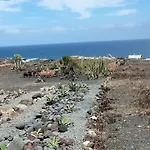 Casa Leonida Ocean Volcano House