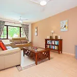 Villa Ellen - Lovely 4 bedroom villa large pool area WIFI