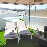 Apartamentos Mares De Lava - Playa Blanca