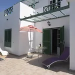 Marysol 2 Apartment With Terrace Close To The Sea