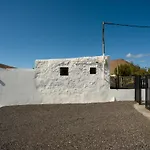 La Casita De Femes