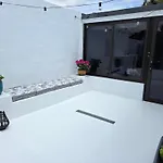 Alunita & Pirita, Habitacion Con Jardin, Terraza Y Wifi En Zona Tranquila Y Centrica