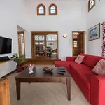 Villa Ruby