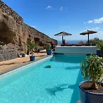 Castillo Antonia Executive Villa With Heated Pool