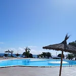 Enjoy Glorious Seaviews From Vista Mar Apartment