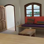 Chic & Basic Apartment