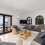 Villa Michelle - Lh114 By Villas Now Ltd