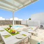 Villa Samdura By Villa Plus