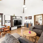 Villa Dona Isidora - Vipvipvillas