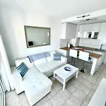 Relaxing Upper Floor Apartment- Exclusive Complex.
