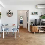 Flower Beach Suite 16