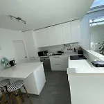 314 Colony Club