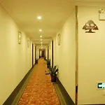 Greentree Alliance Yichun Fengcheng Jianyi Avenue Hotel