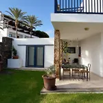 106073 -Villa In Puerto Calero