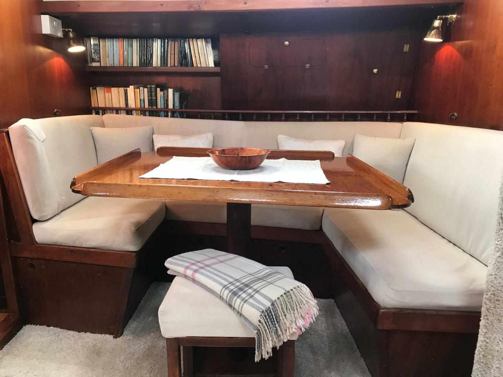 Hotel na wodzie Marina Oasis, Your Boatel