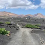 Private Apartment With Mountain And Sea Views, La Asomada, Lanzarote