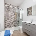 Villa Reyes