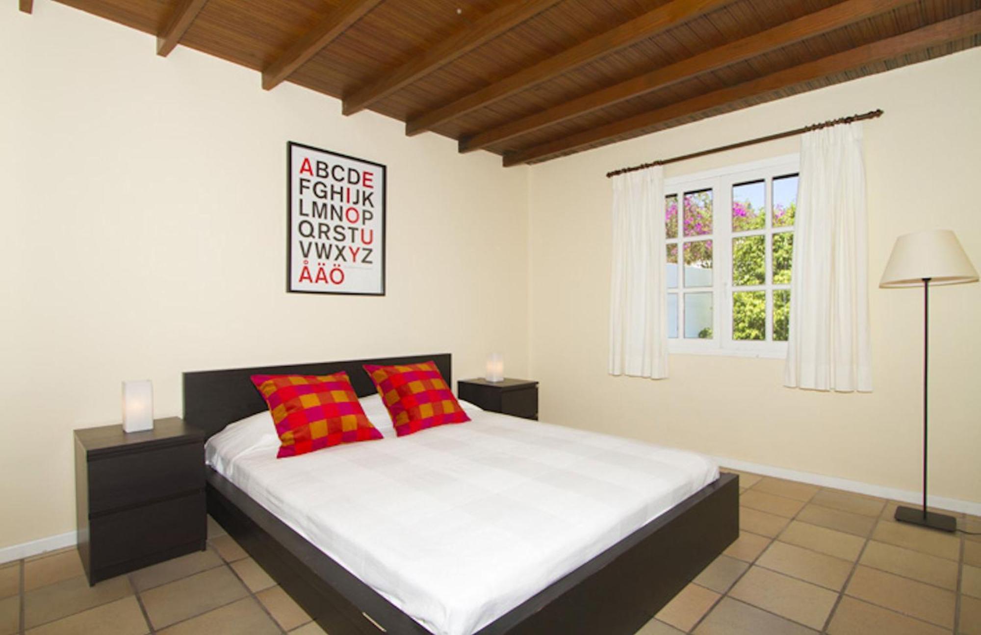 Charming Lanzarote Casa Tingu 3 Bedrooms Heated Private Pool Centre Of